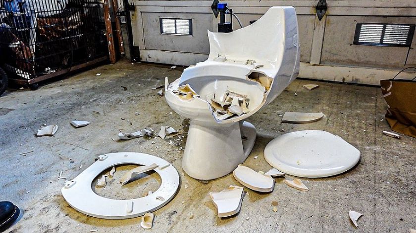 Ataşehir Tuvalet Tesisatı Tamiri Klozet Taşı Değişimi Tıkanıklık Açma