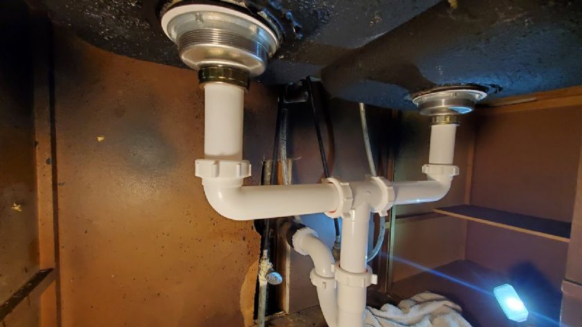 Ümraniye Çamlık Mutfak Tesisat Tamiri Lavabo Açma Su Kaçak Tamiri Musluk Değişimi