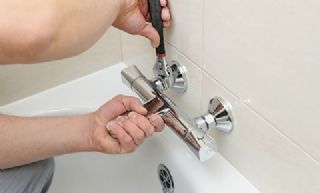 Suadiye Banyo Tesisat Tamiri Musluk Lavabo Duş Onarım Değişim